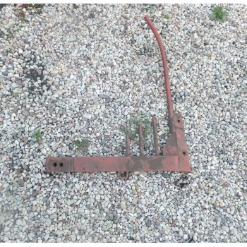 TRZYMAK LEMIESZA LEWY 5413060120