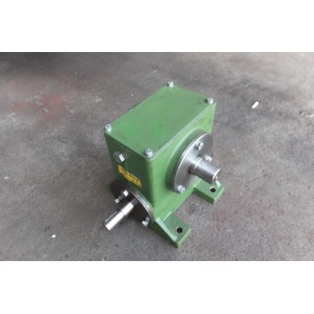 PRZEKŁADNIA ŚLIMAKOWA 2014020010